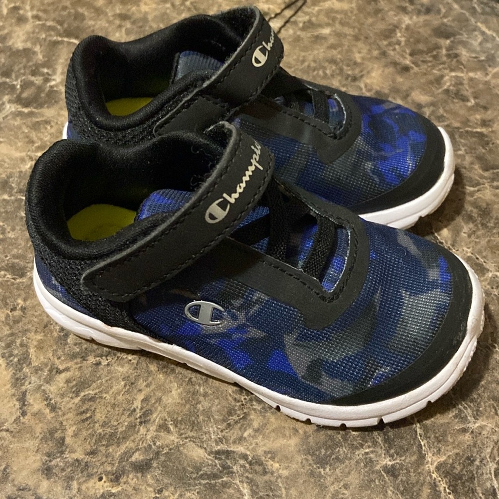 Champion Running Shoes Velcro Toddler size 6
